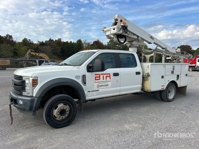 Altec on 2019 Ford F-550 Super Duty XL 4x2 Crew Cab Bucket Truck