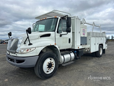 2015 International 4300 4x2 Camión Utilitario