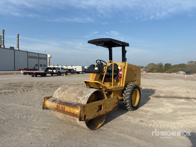 Cat Smooth Drum Compactor