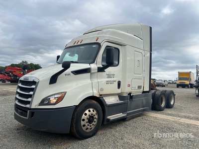 2019 Freightliner Cascadia 116 6x4 Ciągnik siodłowy T/A z kabiną dzienną