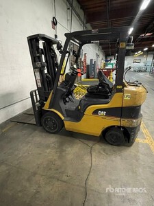 Cat C5000 4750 lb Cushion Tire Heftruck