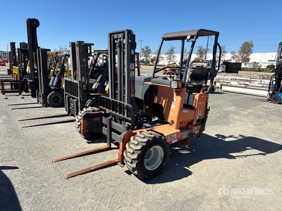 Moffett 5500 lb 3x3 Carretilla Elevadora transportable