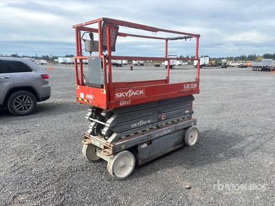 2015 Skyjack SJ 3226 Electric Scissor Lift