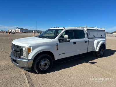 2017 Ford F-350 4x2 Crew Cab Pickup