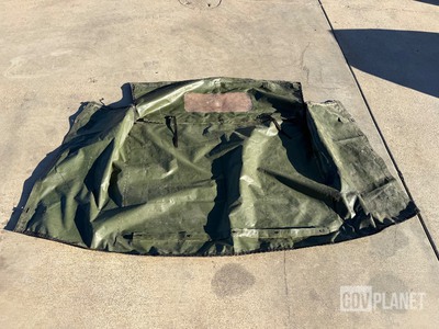 Lot of 7- Humvee 4 Man Rear Cargo Area Tarps - Ship Dims: 43x43x20 55lbs Części: Części HMMWV