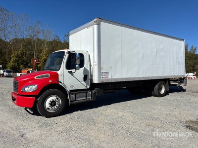 2014 Freightliner M2 106 4x2 Furgonetka