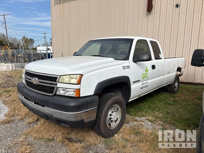 2007 Chevrolet Silverado 2500HD 4x2 Extended Cab Pickup