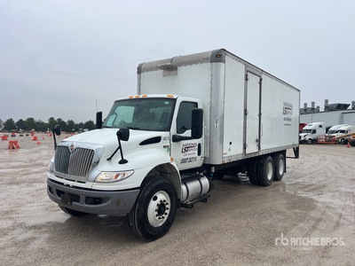 2019 International MV607 6x4 Locomotive Servicewagen