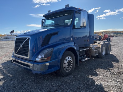 2007 Volvo VNL300 6x4 Tracteur routier