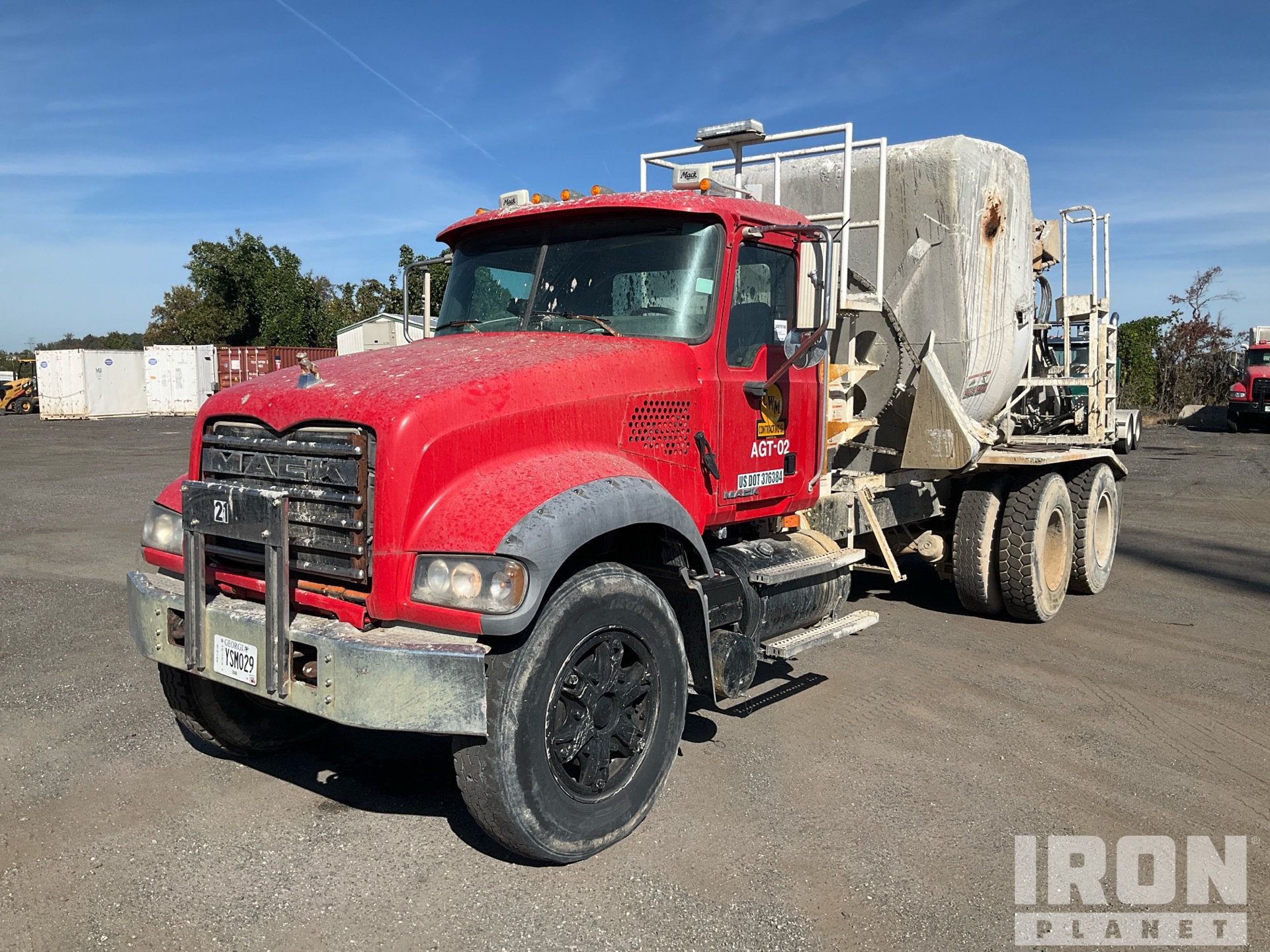 2009 Mack GU700 6x4 Mixer Truck