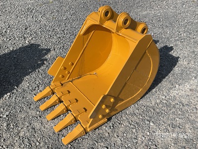 24 in Cucharon para Retroexcavadora (Sin Usar) / Bucket ローダーバックホー　その他のアタッチメント - Fits Backhoe Loader (Unused)