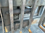 Hydraulics with Fork Positioning Cylinder (on fork carriage)