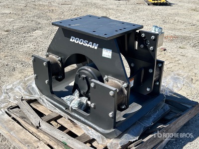 Doosan PCX220 Heavy-Duty Excavator Mounted Vibratory Plate Compactor