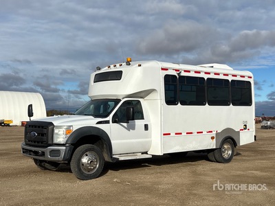 2011 Ford F-550 4x4 15-Seat Mini Bus