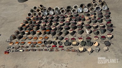 Lot of Military Vehicle Lights Ship Dims:50x48x24 380lbs