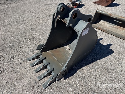 Volvo 24 in 0.2 m3 Digging Excavator Bucket