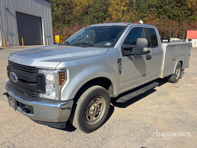 2019 Ford F-350 XL 4x4 Extended Cab Camion utilitaire
