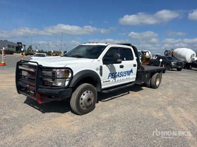 2018 Ford F-550 XLT 4x4 Crew Cab Flatbed Truck