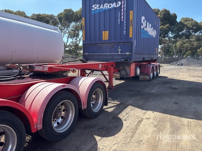 2020 MaxiTrans 12.1 m Tri/A Container Trailer