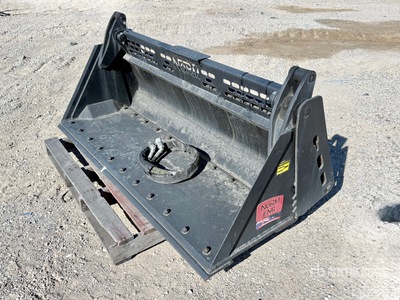 Norm Engineering 878ONS 1650 mm .25 m3 Q/C Multi-Purpose Skid Steer Bucket (Unused)