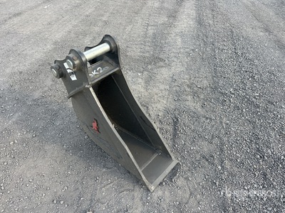 2023 Roo Attachments SK20 200 mm Q/C Bucket