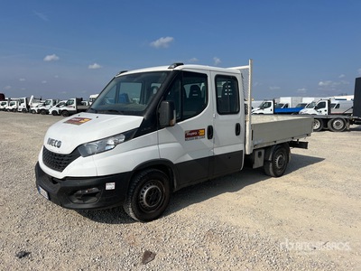 Iveco Daily 35-120 Crew Cab Flatbed Truck