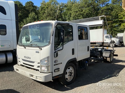 2017 Isuzu NQR 4x2 Crew Cab Hooklift Truck