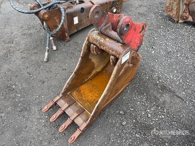 18 in Q/C Digging Cazo trasero para retroexcavadora