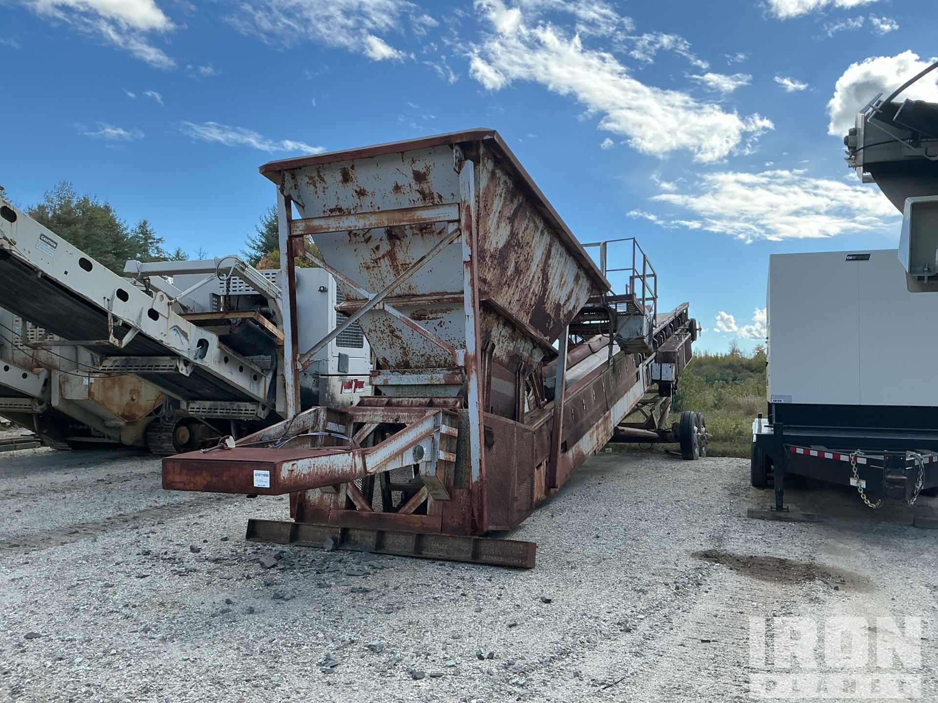 1971 Kolman 8 ft x 13 ft Aggregate Feeder