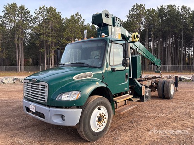 16000 lb Straight Boom on 2004 Freightliner M2 106 4x2 Boom Truck