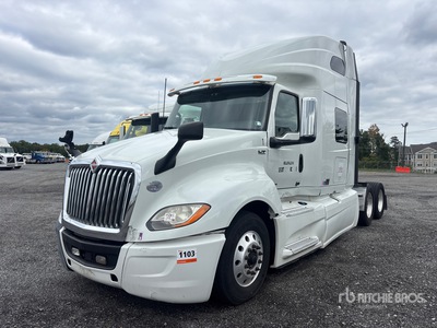 2019 International LT625 6x4 Cabeza Tractora Cabina Dormitorio