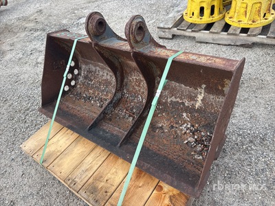 39 in Cleanup Excavator Bucket - Fits Cat 303