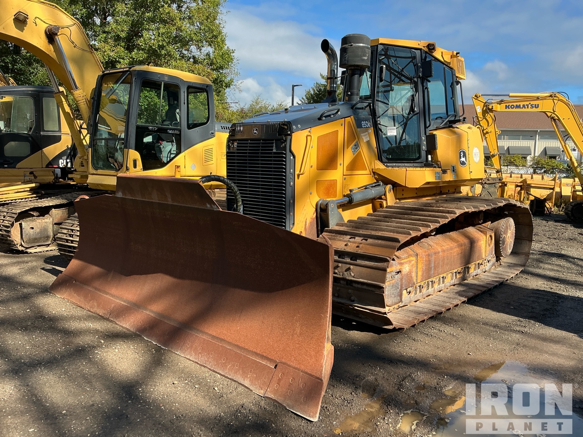 John Deere 850K LGP Cab, 6 Way Blade جرافة مجنزرة