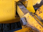 Undercarriage with Equalizer Bar Pivot Points