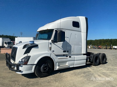 2015 Volvo VNL640 6x4 トラックトラクター(T/A)