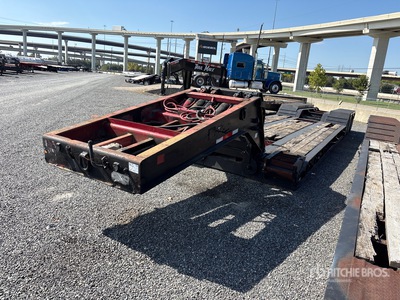 1994 Talbert T3DW-50SA-HRG-1-T1 50 ton Tri/A Removable Gooseneck Góndola