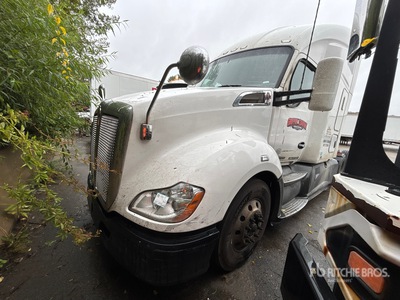 2020 Kenworth T680 6x4 Ciągnik siodłowy T/A z kabiną sypialną (Inoperable)