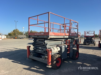 Skyjack SJ8841 RT 4x4 Dual Fuel Scissor Lift