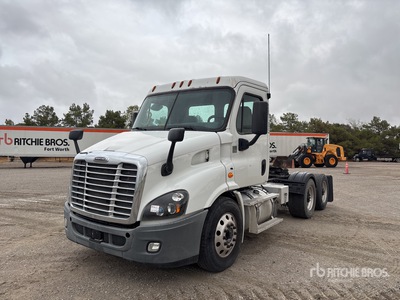 2018 Freightliner Cascadia 113 6x2 Cabeza Tractora Cabina Corta