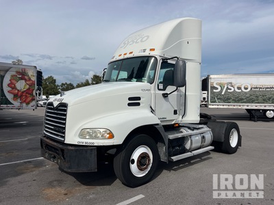 2009 Mack CXU612 4x2 S/A Day Cab Truck Tractor