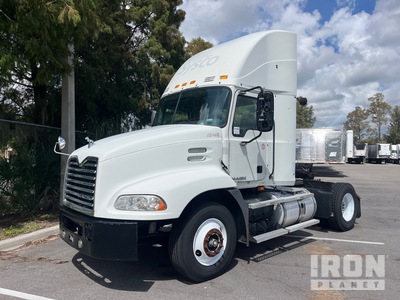 2009 (unverified) Mack CXU612 4x2 S/A Day Cab Truck Tractor