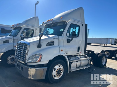 2012 Freightliner Cascadia 108 4x2 تراكتور شاحنة (أحادي المحور)