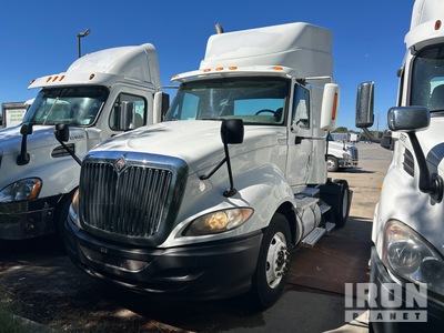 2010 International RH613 4x2 تراكتور شاحنة (أحادي المحور)