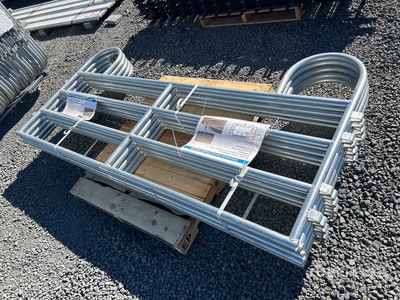Quantity of (5) 7.9 ft x 3.8 ft Corral Livestock Panel