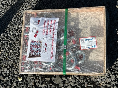 Quantity of (30) Heavy-Duty D-Ring Szekla (Unused)