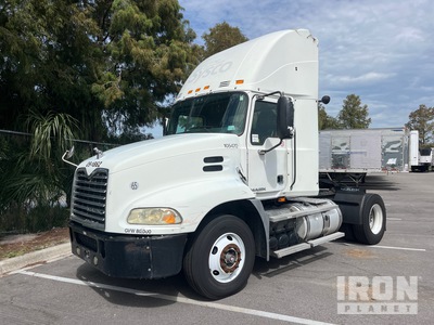 2009 Mack CXU612 4x2 S/A Day Cab Truck Tractor
