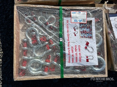 Quantity of (30) Heavy-Duty D-Ring Szekla (Unused)