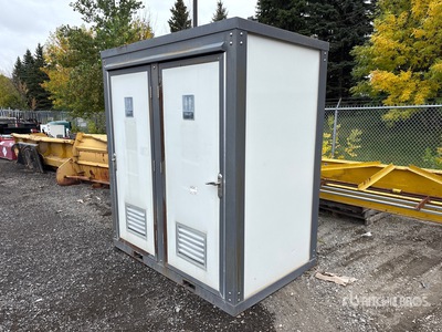 7 ft 6 in x 4 ft 3 in 2 Person Skid-Mounted مرحاض متنقل