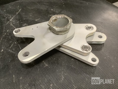 Boeing 74A671204-1001 Aircraft Hinge