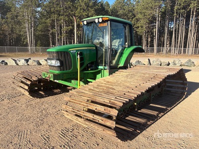 2011 John Deere 6430 Tracteur agricole 4WD
